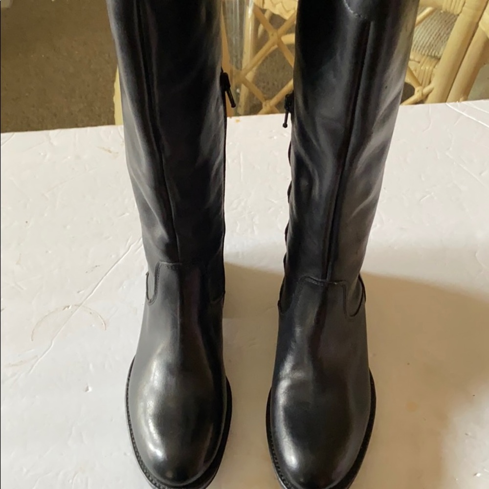 COPY - Vera Wang Lavender boots nwot